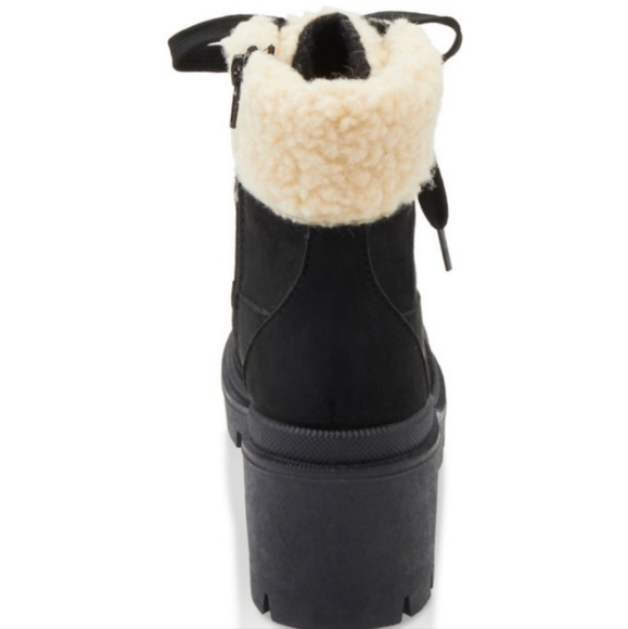 Winter Boots - Picture 6 of 8